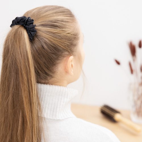 Σετ 2 κορδέλες μαλλιών από 100% ελαστικό μετάξι Navaris, Μαύρο, 52602.01.01