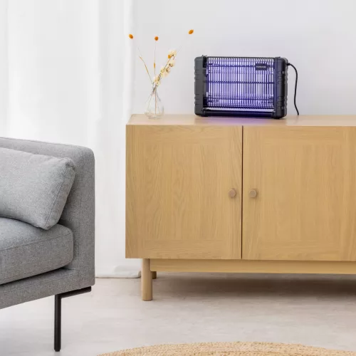 Λάμπα UV για έντομα 4000V, 80 m2, Kwmobile, Μαύρο, Πλαστικό, 53414.01