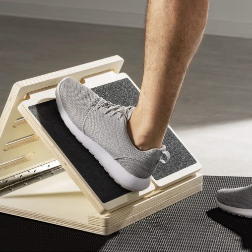 Ρυθμιζόμενη σανίδα άσκησης για τέντωμα των γάμπας Navaris, 4 Levels, Wood, 54275.02