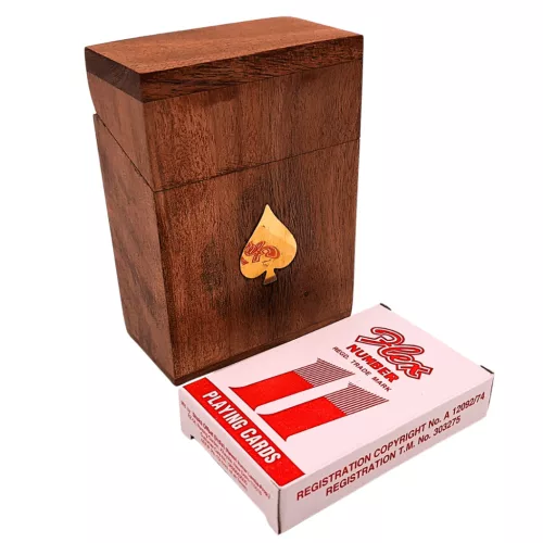 Set de cărți Giftdeco DNU-2985 în cutie din lemn, simbol pică, 11 x 8 x 4,5 cm