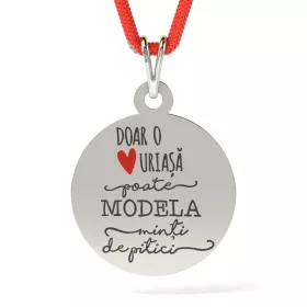   Ασημένιο μενταγιόν με σχέδιο κορδονιού Μόνο μια καρδιά