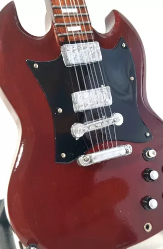 Miniatură chitara Indomini MGT-0567, AC/DC Angus Young, lemn de mahon, plastic și metal